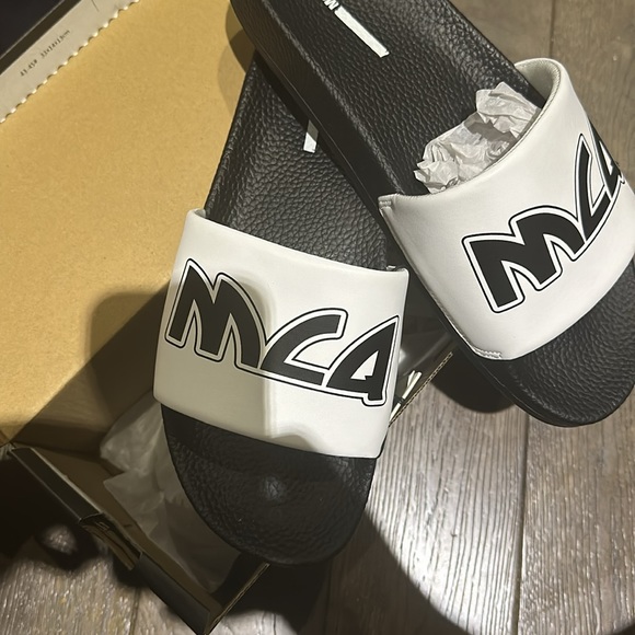 McQ by Alexander McQueen Shoes - New in Box Unisex Alexander McQueen Slides